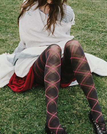 split banner franka tights dark brown 1600x2000 3 web